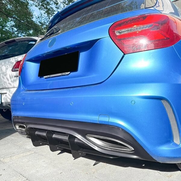Car Rear Bumper Diffuser Rear Side Splitters Spoiler Lip Auto Gloss Accessories For Mercedes A Class 副本