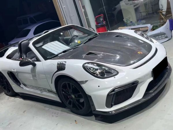 Porsche 718 Cayman GT4 Fender Carbon P1260 05
