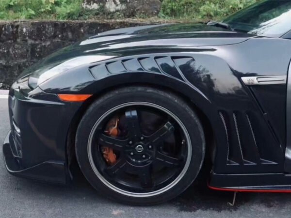 Nissan GTR R35 Top Fender Carbon G1318 09