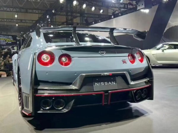 Nissan GTR35 Facelift Nismo Bodykit Carbon G1365 01