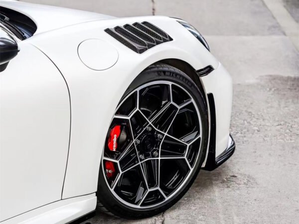 Porsche 992 Carrera 911 DP Fender Half Carbon P144305